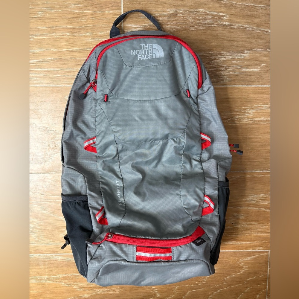 The North Face Litho 18L Backpack